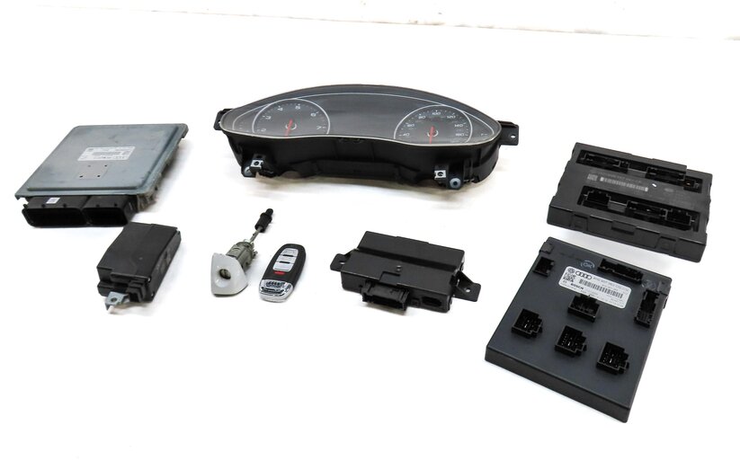 2013 AUDI A6 (C7) 3.0L SUPER SPEEDOMETER IGNITION BODY ENGINE MODULE & KEY SET