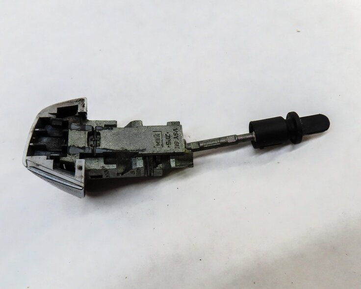 Thumbnail 16: 2013 AUDI A6 (C7) 3.0L SUPER SPEEDOMETER IGNITION BODY ENGINE MODULE & KEY SET