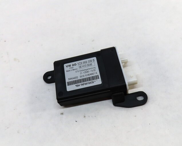 Thumbnail 3: 2013 AUDI A6 (C7) FRONT RIGHT PASSENGER BODY WEIGHT SENSOR MODULE 5C6959339B