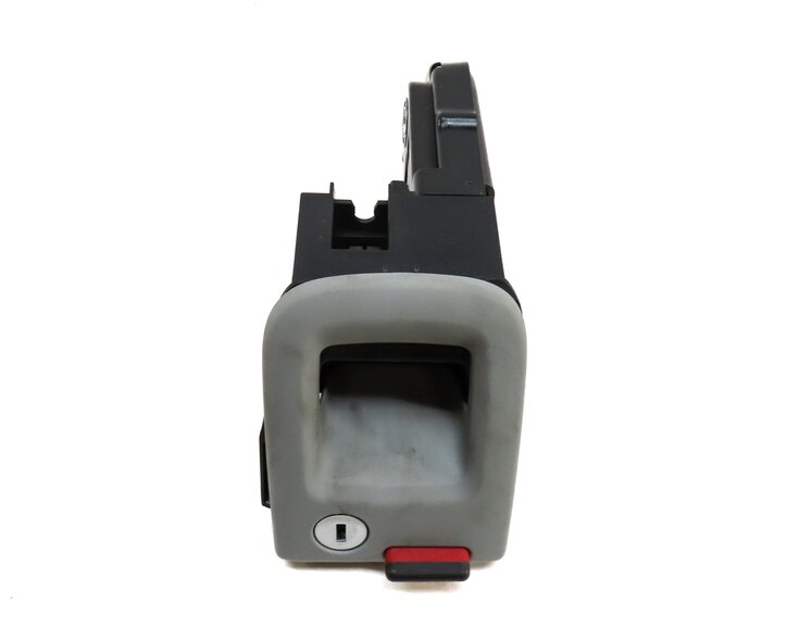 Thumbnail 6: 2013 AUDI A6 C7 REAR 2ND ROW LEFT & RIGHT SEAT LOCK LATCH RELEASE BUTTON (GREY)