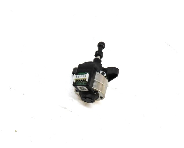 Thumbnail 1: 2013 AUDI A6 (C7) FRONT LEFT DRIVER HEADLIGHT HEAD LIGHT STEPPER MOTOR 163439