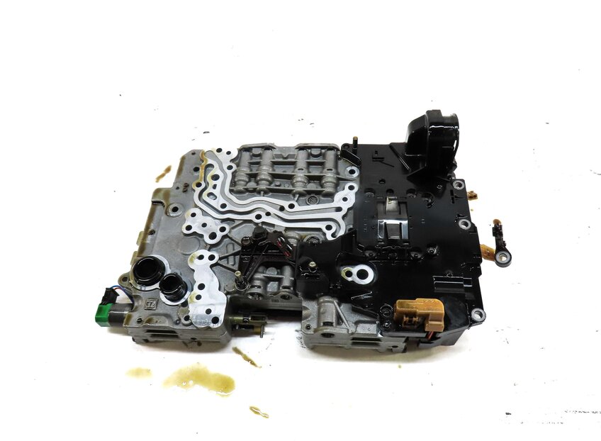 Thumbnail 6: 2013-2016 RANGE ROVER SPORT (L494) SUPERCHARGED - VALVE BODY (AUTO START STOP)