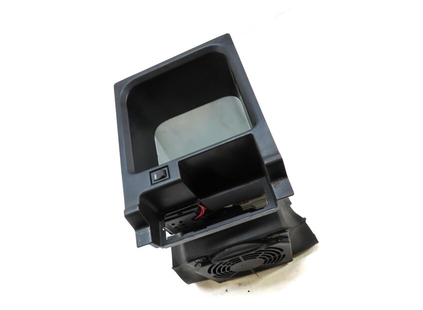 Thumbnail 3: 2013-2019 RANGE ROVER (L405) FRONT CENTER CONSOLE REFRIGERATOR STORAGE COOLER