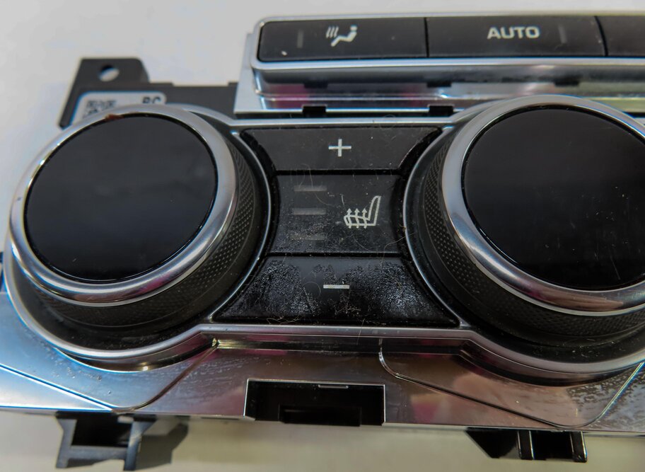 Thumbnail 8: 14-15 RANGE ROVER SPORT (L405 L494) REAR HEATER A/C CLIMATE TEMPERATURE CONTROL
