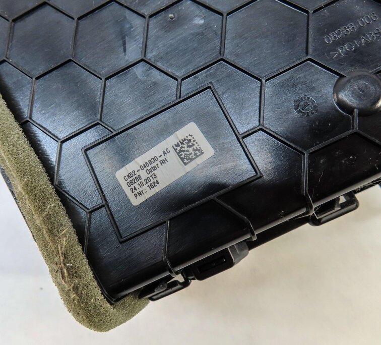 Thumbnail 6: 2014 LAND RANGE ROVER L405 FRONT RIGHT PASSENGER OUTER AC HEATER AIR VENT SILVER
