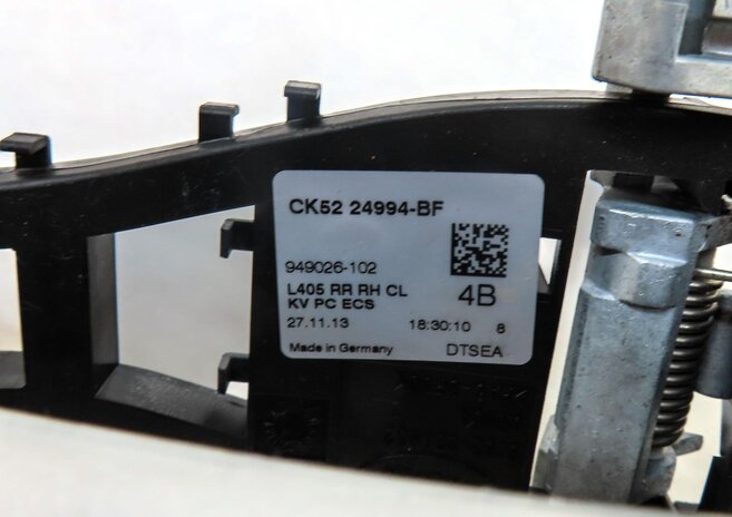 Thumbnail 7: 12-17 RANGE ROVER SPORT EVOQUE (L405 L494) RIGHT REAR PASSIVE DOOR HANDLE SILVER