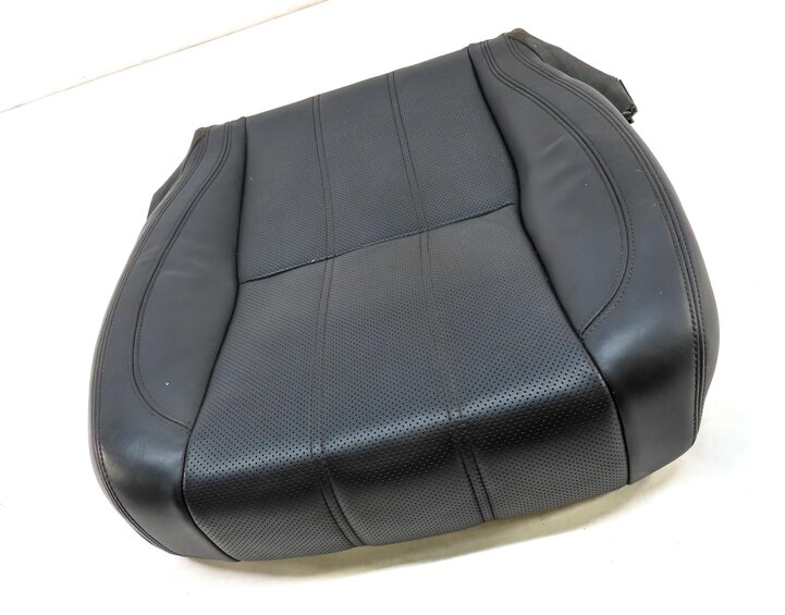 Thumbnail 3: 2014 LAND RANGE ROVER (L405) FRONT RIGHT LOWER HEATED SEAT CUSHION (EBONY BLACK)
