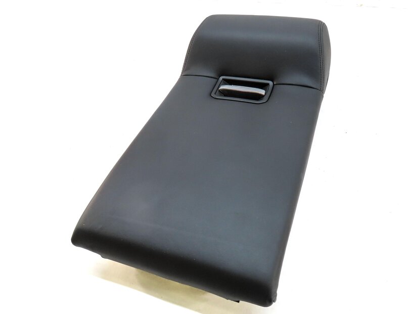 2014 LAND RANGE ROVER (L405) REAR SEAT FOLD DOWN ARMREST / CUPHOLDER (BLACK)