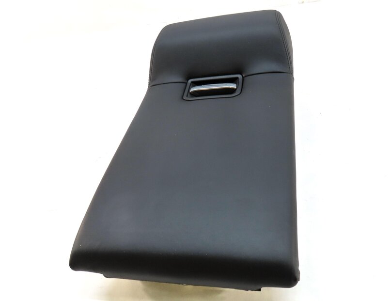 Thumbnail 2: 2014 LAND RANGE ROVER (L405) REAR SEAT FOLD DOWN ARMREST / CUPHOLDER (BLACK)