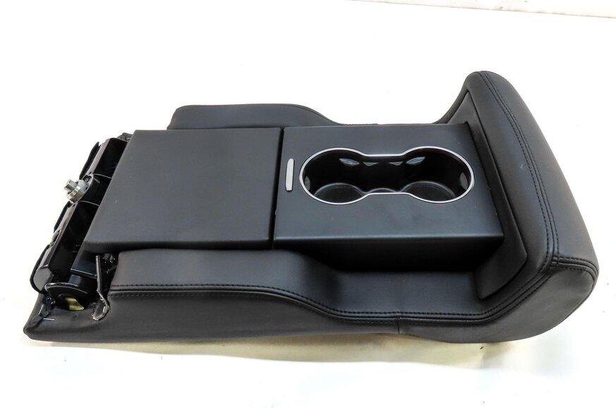Thumbnail 7: 2014 LAND RANGE ROVER (L405) REAR SEAT FOLD DOWN ARMREST / CUPHOLDER (BLACK)
