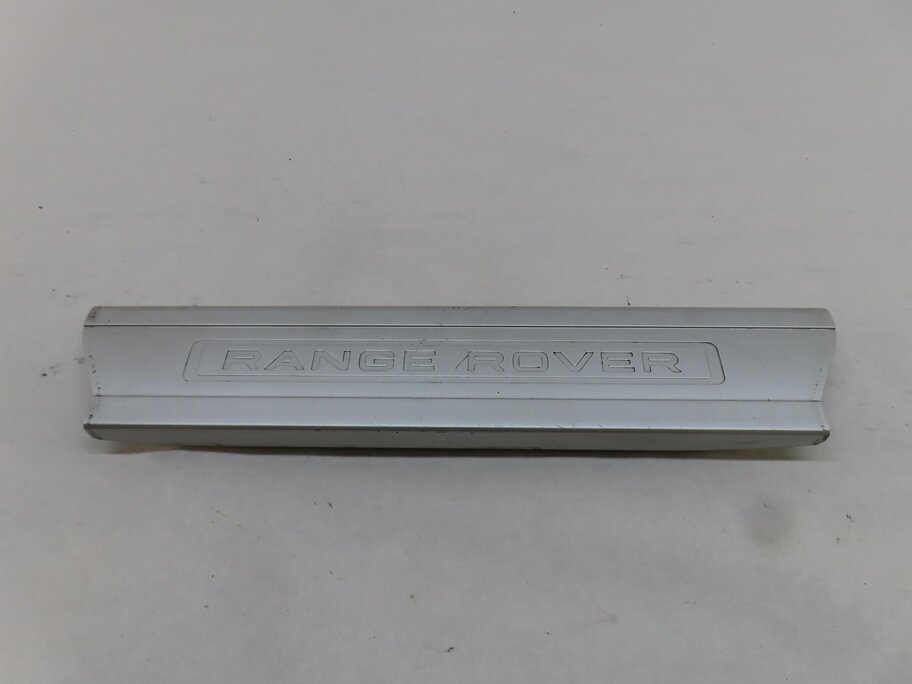 Thumbnail 6: 2014 LAND RANGE ROVER (L405) FRONT & REAR DOOR SILL SCUFF PLATE SET 4 (SILVER)