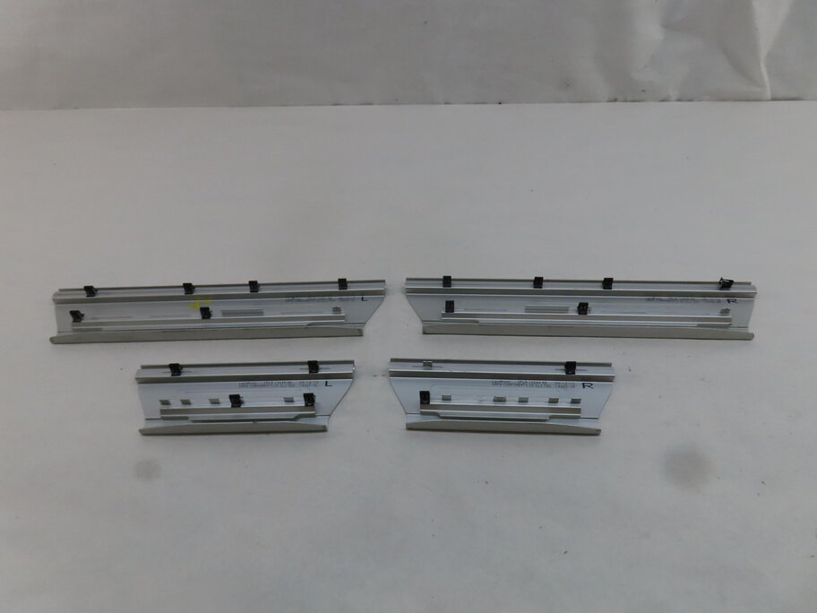 Thumbnail 7: 2014 LAND RANGE ROVER (L405) FRONT & REAR DOOR SILL SCUFF PLATE SET 4 (SILVER)