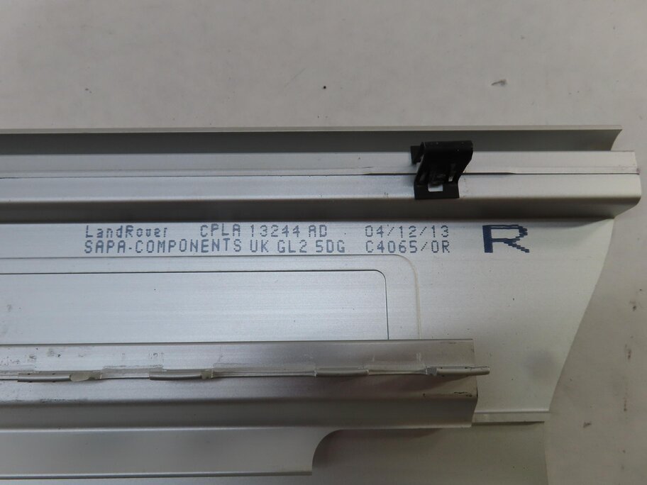 Thumbnail 9: 2014 LAND RANGE ROVER (L405) FRONT & REAR DOOR SILL SCUFF PLATE SET 4 (SILVER)