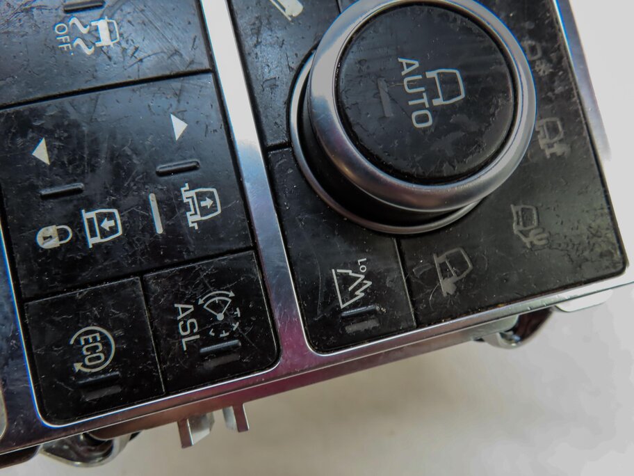 Thumbnail 7: 2014 LAND RANGE ROVER (L405) SUSPENSION RIDE HEIGHT & TRACTION CONTROL SWITCH