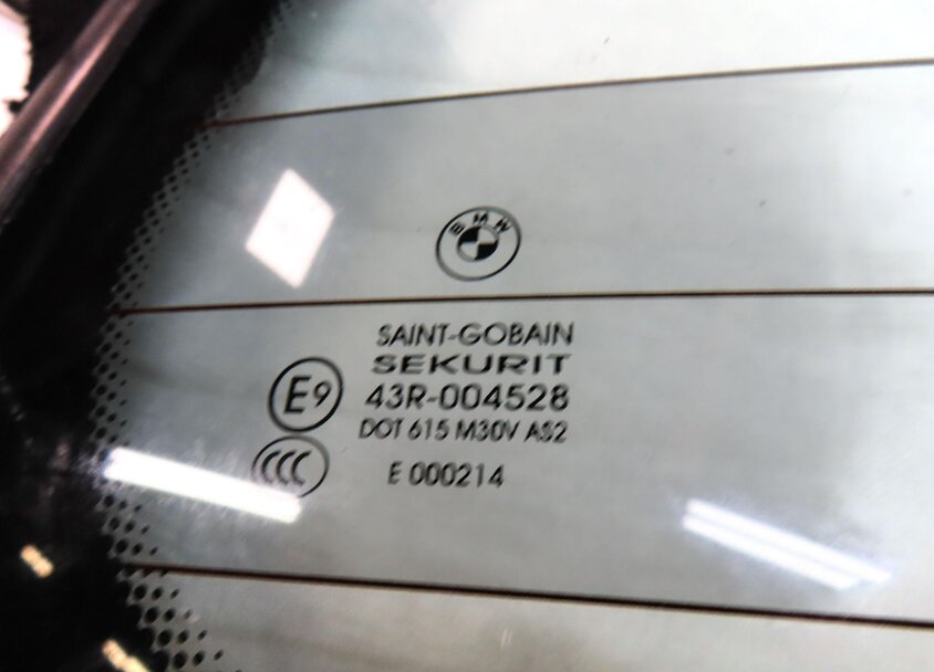 Thumbnail 7: 2003-2008 BMW Z4 (E85) ROADSTER - REAR CONVERTIBLE TOP GLASS WINDOW (HEATED)