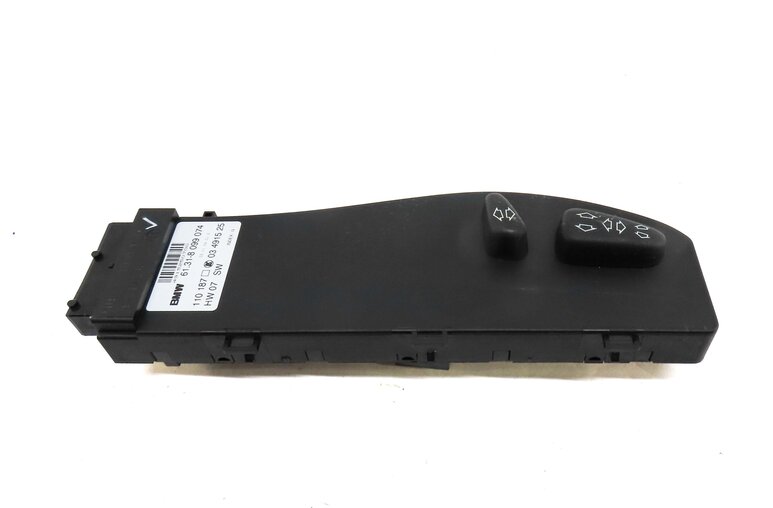 Thumbnail 2: 2005 BMW Z4 CONVERTIBLE (E85) FRONT RIGHT PASSENGER SEAT ADJUST SWITCH 8099074