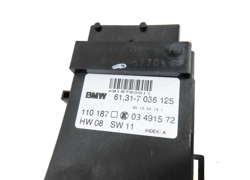Thumbnail 6: 2005 BMW Z4 CONVERTIBLE (E85) FRONT LEFT DRIVER SEAT ADJUST SWITCH 61317036125