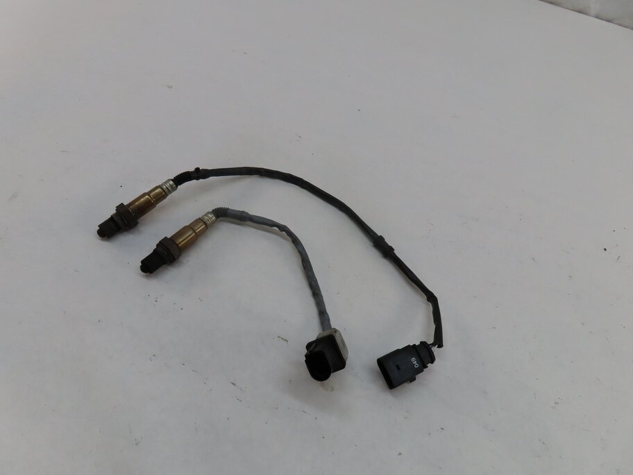 Thumbnail 1: 2012 AUDI Q5 (B8 8R) 2.0L TURBO CAEB ENGINE O2 OXYGEN SENSOR SET 2 07L906262