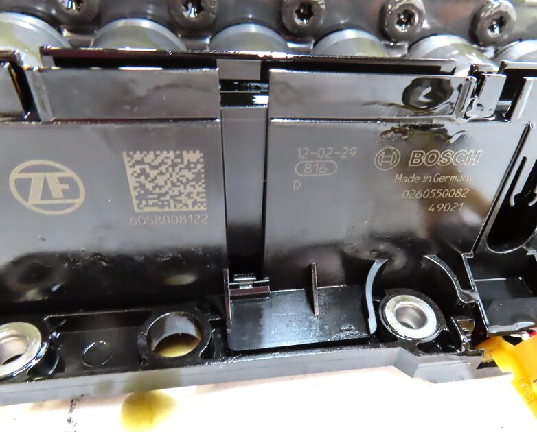 Thumbnail 7: 11-12 AUDI Q5 (B8 8R) 2.0L TURBO 8 SPEED AUTO AUTOMATIC TRANSMISSION VALVE BODY