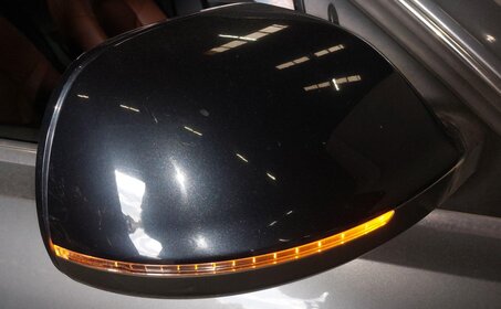 Thumbnail 2: 09-14 AUDI Q5 (8R) RIGHT P-FOLD HEAT AUTODIM MEMORY DOOR MIRROR w/ LIGHT (GREY)