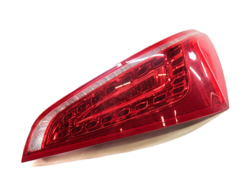 Thumbnail 4: 2009-2012 AUDI Q5 (8R) RIGHT PASSENGER REAR TRUNK TAILLIGHT BRAKE LIGHT LAMP