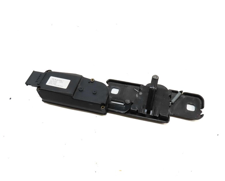 2012 AUDI Q5 (B8 8R) REAR HATCH TRUNK STRIKER PLATE w/ ACTUATOR 4F9827383E