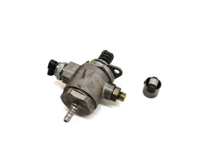 2009-2012 AUDI A4 A5 Q5 (B8 8K 8R 8T) 2.0T TURBO ENGINE HIGH PRESSURE FUEL PUMP