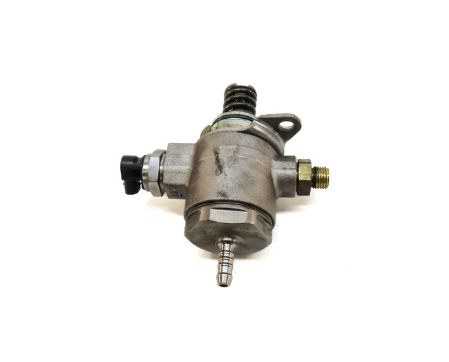 Thumbnail 5: 2009-2012 AUDI A4 A5 Q5 (B8 8K 8R 8T) 2.0T TURBO ENGINE HIGH PRESSURE FUEL PUMP