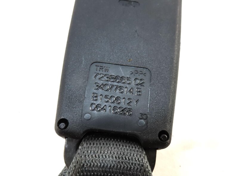 Thumbnail 6: 2013 BMW 535i (F10) REAR LEFT RIGHT & CENTER SEATBELT BUCKLE RECEIVER SET 3