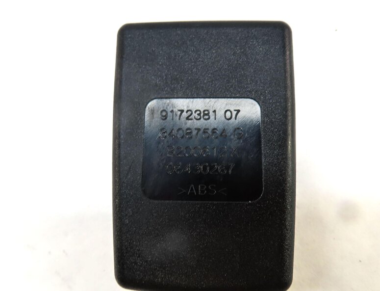 Thumbnail 7: 2013 BMW 535i (F10) REAR LEFT RIGHT & CENTER SEATBELT BUCKLE RECEIVER SET 3