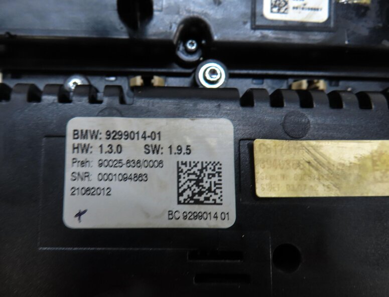 Thumbnail 6: 11-16 BMW 5 M5 SERIES (F10) HEATER A/C TEMPERATURE & RADIO CONTROL PANEL (BEIGE)
