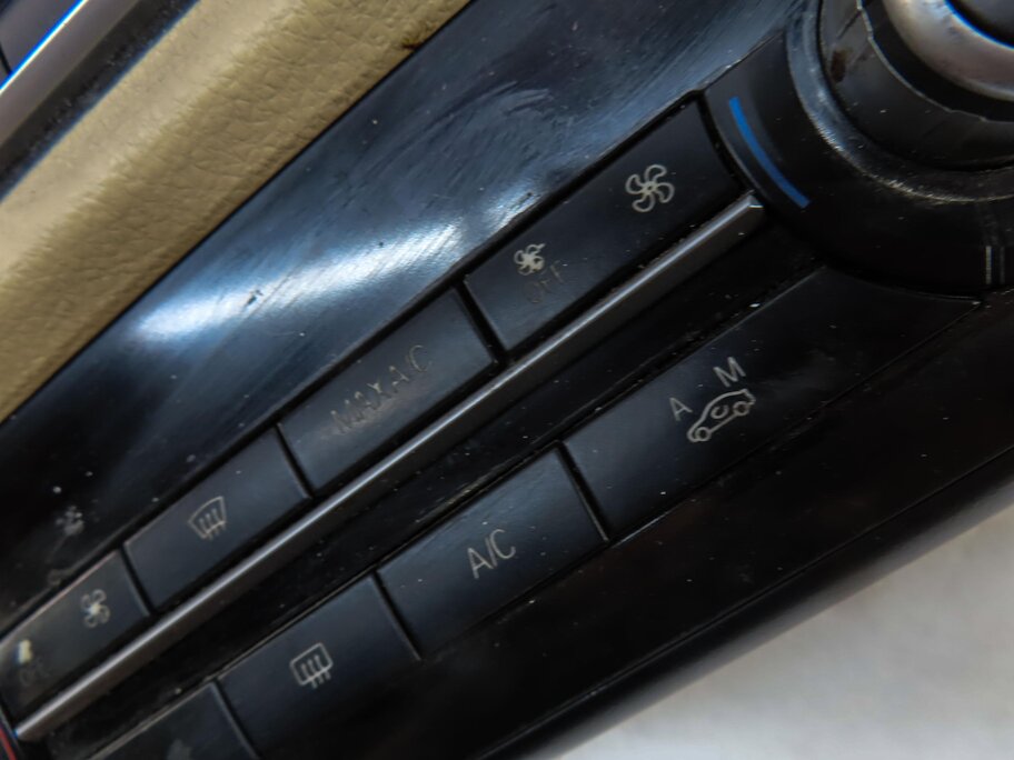 Thumbnail 7: 11-16 BMW 5 M5 SERIES (F10) HEATER A/C TEMPERATURE & RADIO CONTROL PANEL (BEIGE)