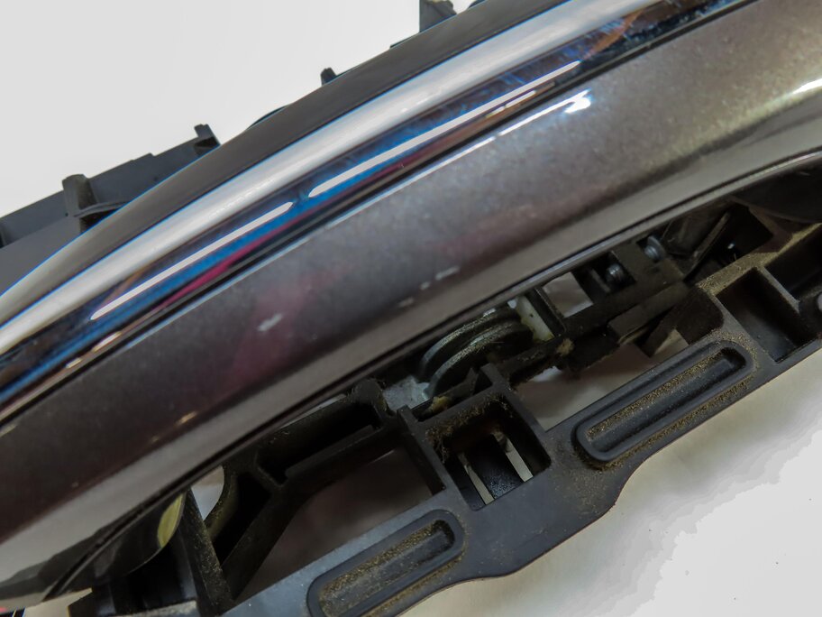 Thumbnail 6: 09-19 BMW 5 6 7 SERIES (F01 F07 F10 F12) RIGHT FRONT COMFORT DOOR HANDLE HAVANNA