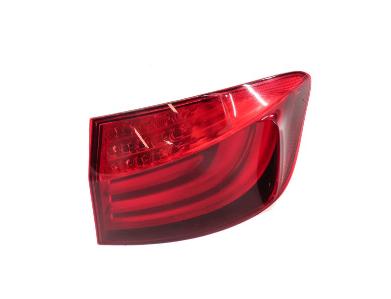 Thumbnail 4: 2011-2013 BMW 5 SERIES M5 F10 RIGHT PASSENGER OUTER TAILLIGHT BRAKE LIGHT LAMP