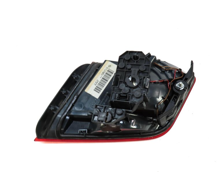 Thumbnail 5: 2011-2013 BMW 528i 535i 550i M5 (F10) LEFT REAR INNER TRUNK TAILLIGHT LIGHT LAMP