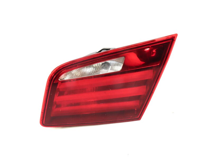 Thumbnail 3: 11-13 BMW 528i 535i 550i M5 (F10) RIGHT REAR INNER TRUNK TAILLIGHT LIGHT LAMP