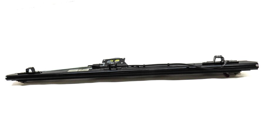 Thumbnail 6: 2011-2016 BMW 528i 535i 550i M5 (F10) REAR BACK GLASS ELECTRIC SUNSHADE w/ MOTOR