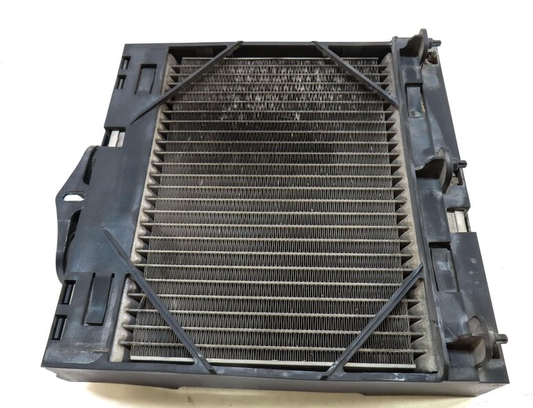 Thumbnail 5: 11-19 BMW 535i 535iGT 640i 740i (F01 F06 F07 F10) 2.0T / 3.0L AUXILIARY RADIATOR