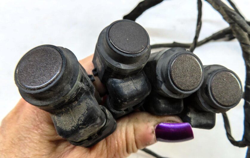 Thumbnail 5: 2013 BMW 535i (F10) REAR PARK ASSIST PDC SENSOR SET4 (HAVANNA) & WIRE HARNESS