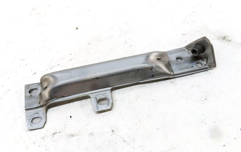 Thumbnail 3: 2013 BMW 535i (F10) FRONT LEFT & RIGHT BUMPER SUPPORT MOUNT BRACKET SET 2