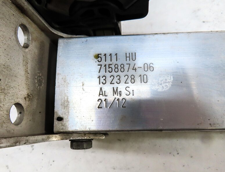 Thumbnail 10: 2013 BMW 535i (F10) FRONT LEFT & RIGHT BUMPER DEFORMATION MOUNT BRACKET SET 2
