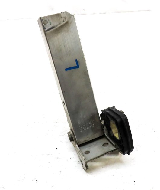 Thumbnail 7: 2013 BMW 535i (F10) FRONT LEFT & RIGHT BUMPER DEFORMATION MOUNT BRACKET SET 2