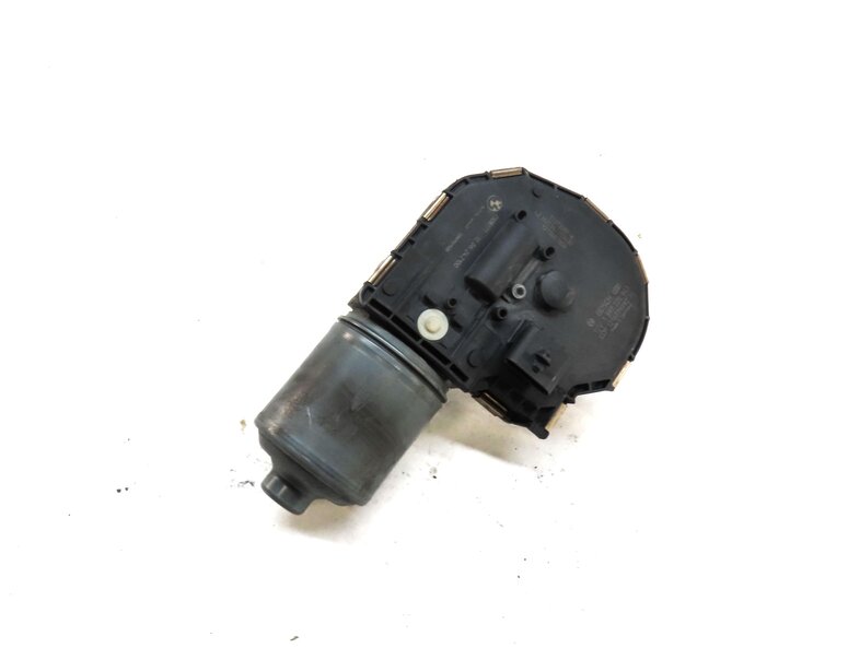 10-16 BMW M5 535i 550i 740i 750i 760i (F01 F02 F10) FRONT WINDSHIELD WIPER MOTOR