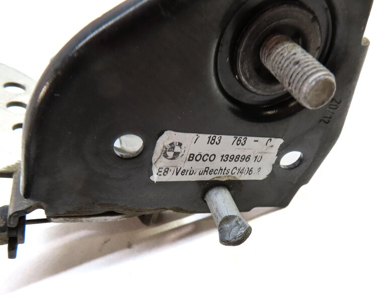 Thumbnail 13: 2013 BMW 535i F10 HOOD LEFT & RIGHT SAFETY CATCH HOOK SET2 CABLE & RELEASE LEVER