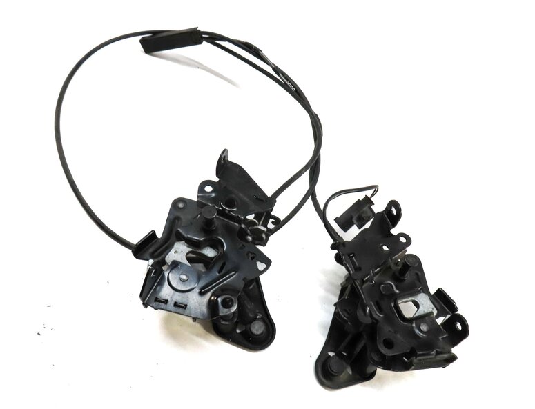 2013 BMW 535i (F10) HOOD LEFT & RIGHT LOCK LATCH SET 2 51237183762 51237206453