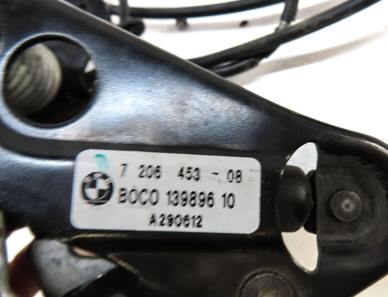 Thumbnail 10: 2013 BMW 535i (F10) HOOD LEFT & RIGHT LOCK LATCH SET 2 51237183762 51237206453