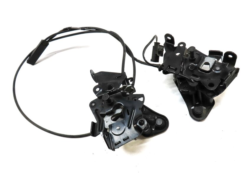 Thumbnail 3: 2013 BMW 535i (F10) HOOD LEFT & RIGHT LOCK LATCH SET 2 51237183762 51237206453