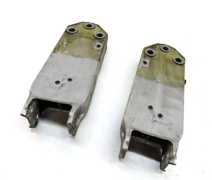 11-16 BMW 5 M5 F10 FRONT BUMPER LEFT & RIGHT REINFORCEMENT BAR BRACKET SET/2