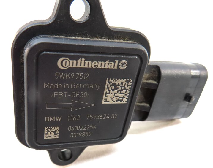 Thumbnail 6: 10-18 BMW 335i 535i X5 X6 (E83 E87 E90 F10 F15) 3.0L ENGINE MASS AIR FLOW SENSOR