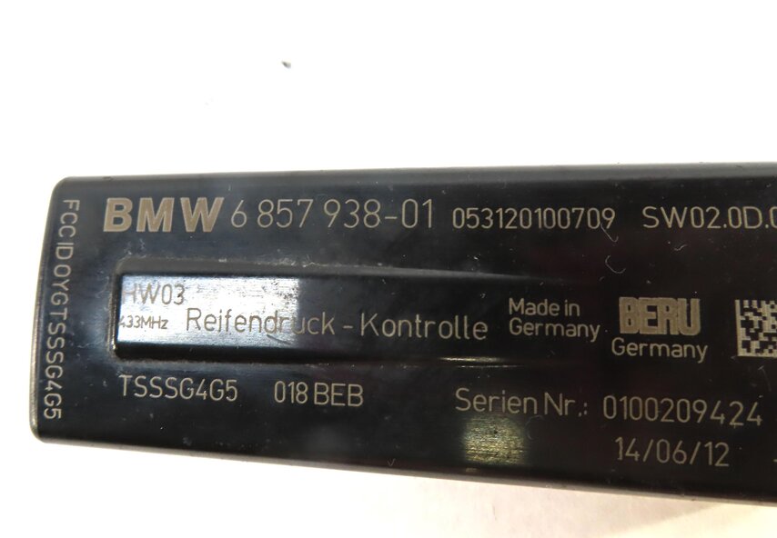 Thumbnail 5: 11-18 BMW 5 7 M5 M6 X3 X4 (F01 F06 F10 F12 F25 F26) TPMS SENSOR ANTENNA MODULE